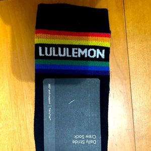 NWT Lululemon Crew Socks Size Medium
